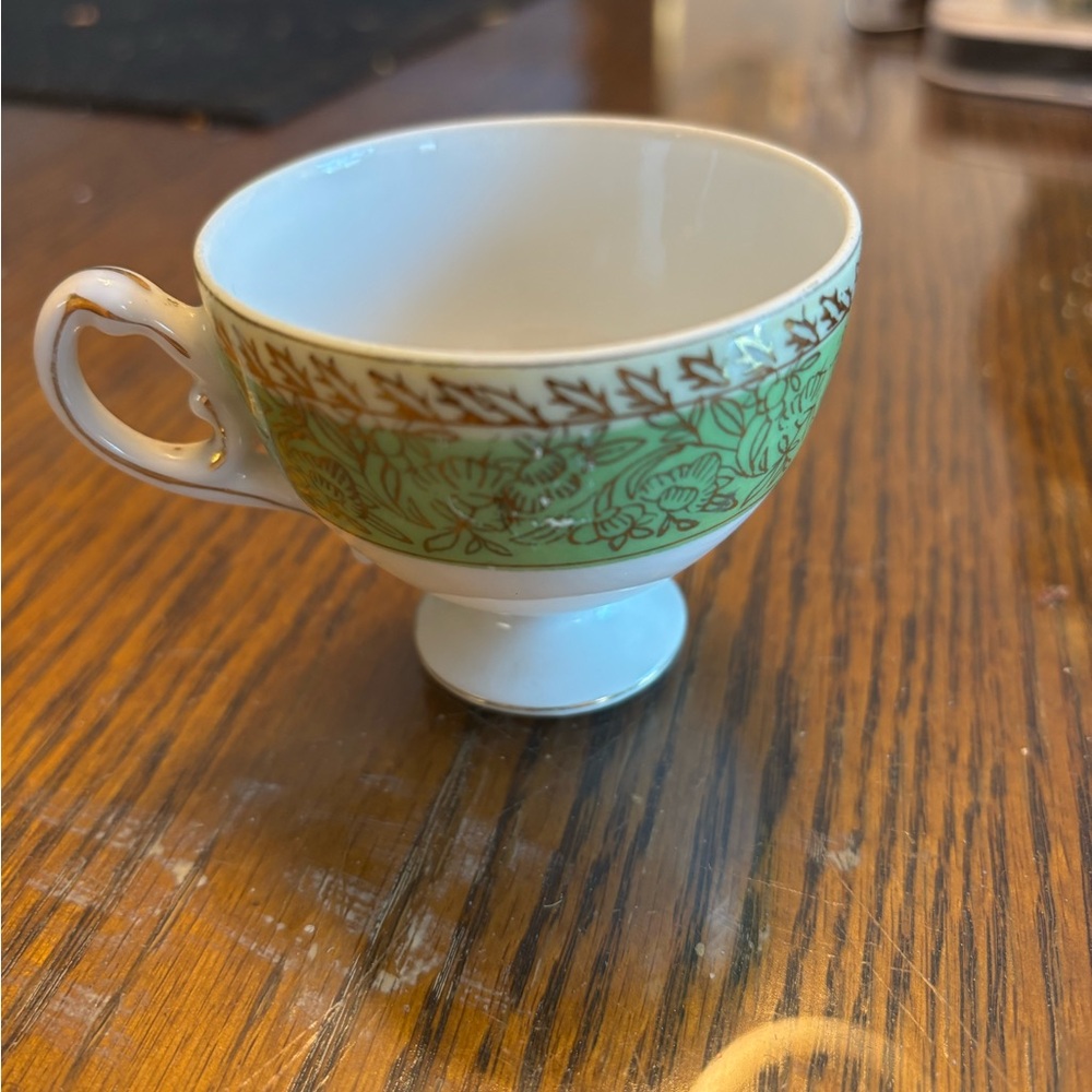 VINTAGE TRIMONT CHINA MINI TEACUP